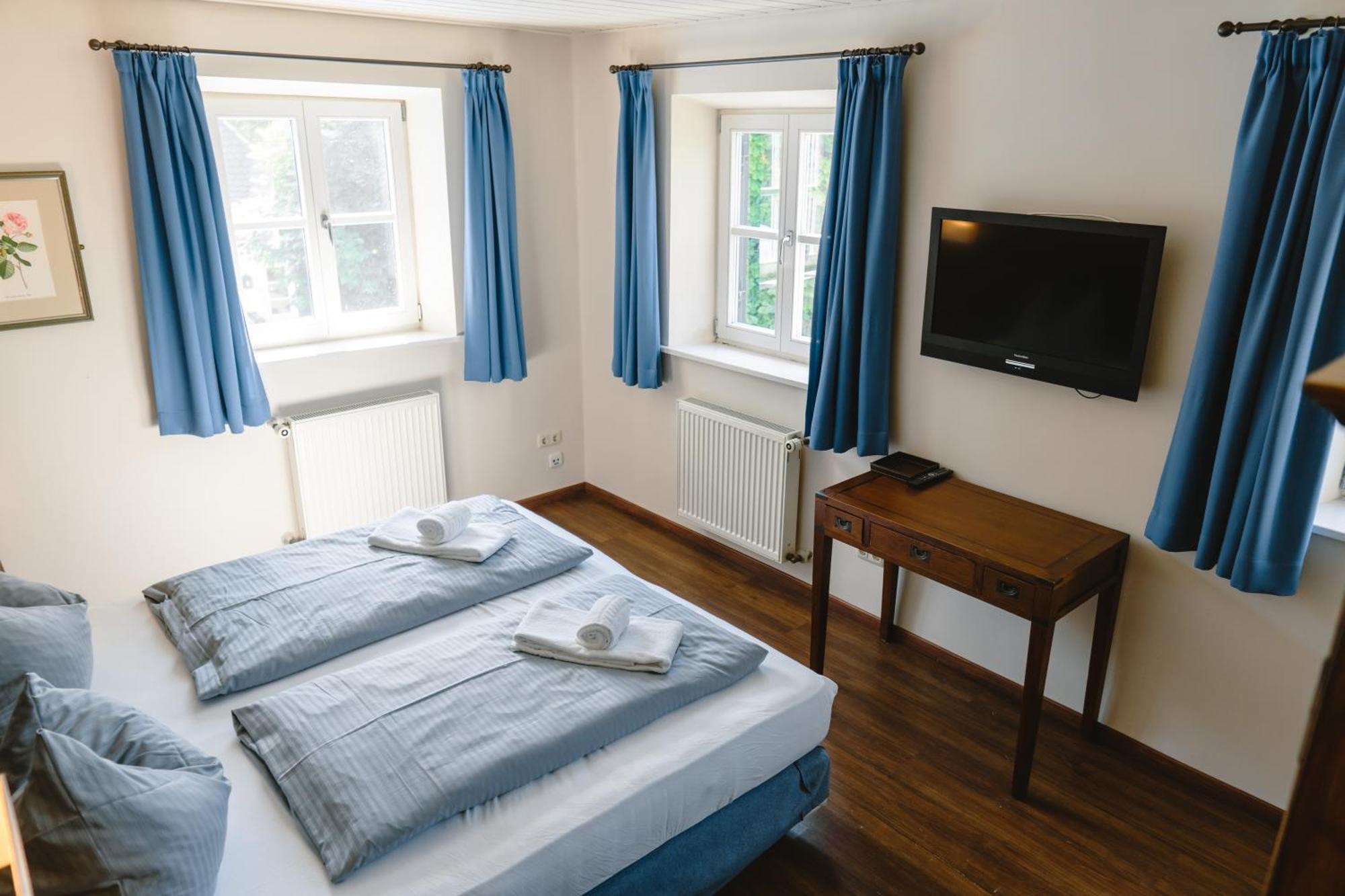 Hotel Restaurant Taverna Eching  Zewnętrze zdjęcie