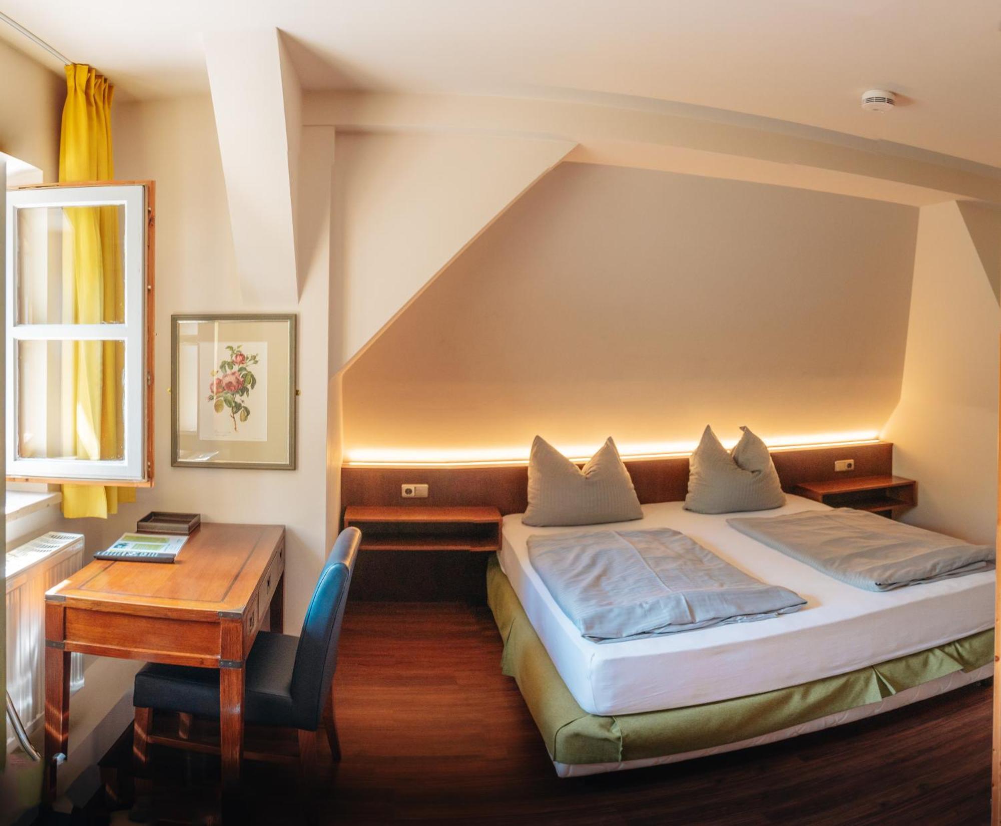 Hotel Restaurant Taverna Eching  Zewnętrze zdjęcie